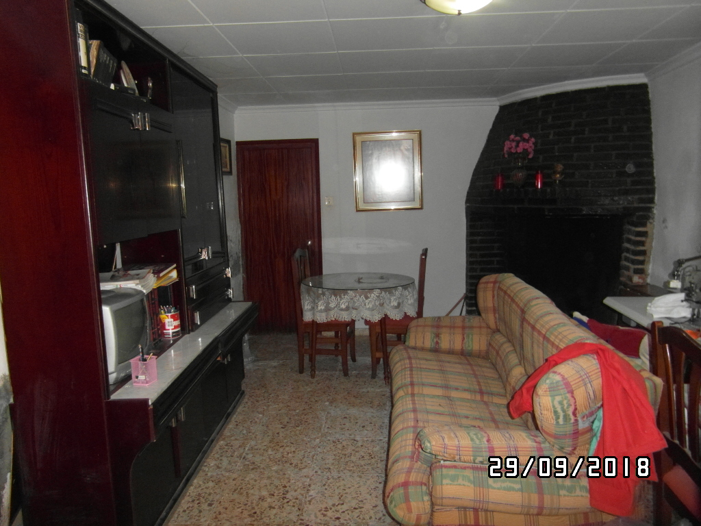 CHALET CERCA DE YECLA