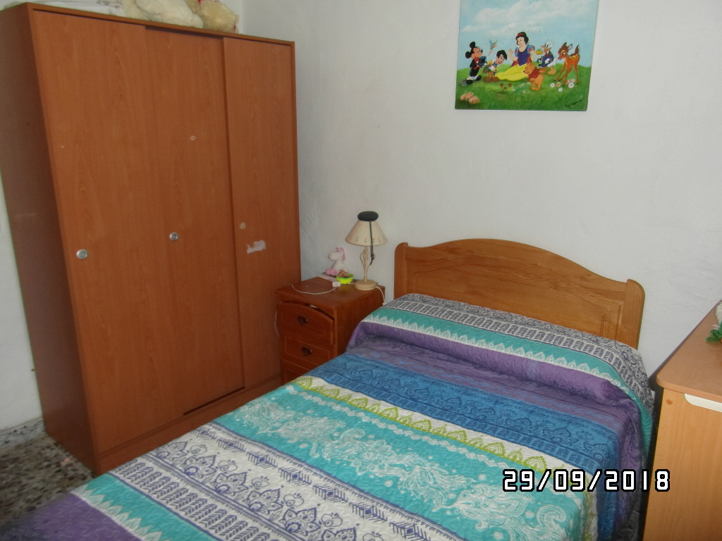 CHALET CERCA DE YECLA