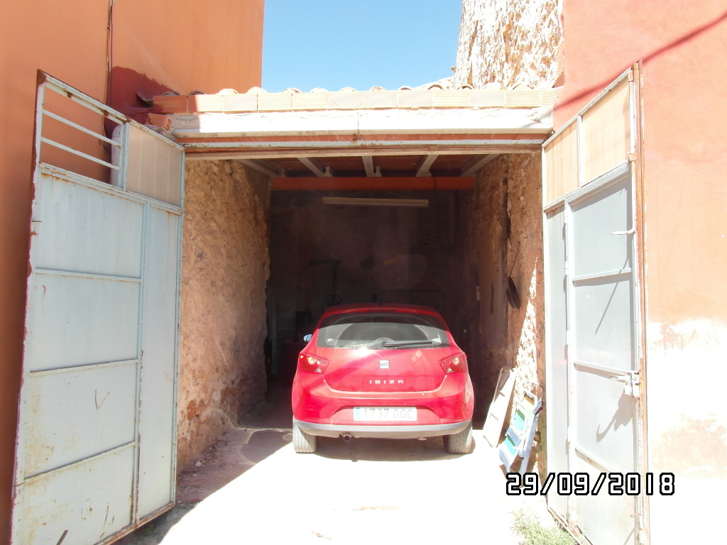 CHALET CERCA DE YECLA