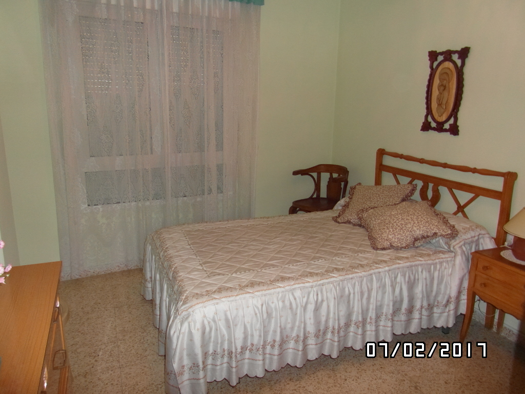 PISO 1 CON ASCENSOR EN ZONA DE COLEGIOS