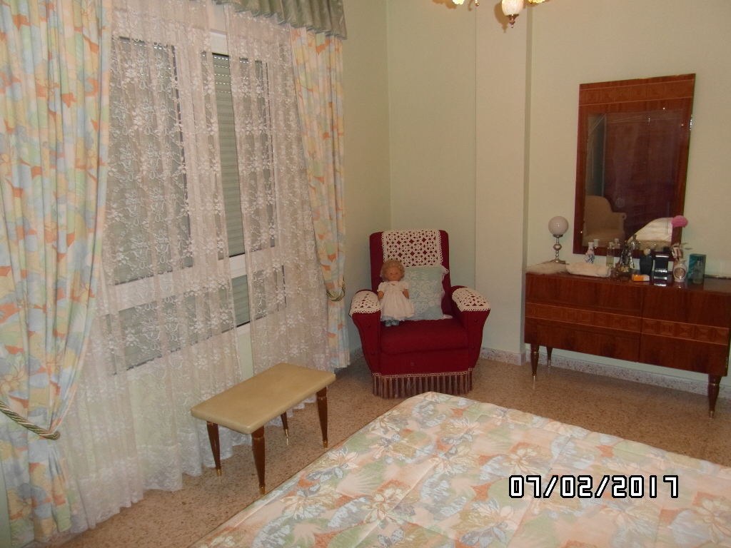 PISO 1 CON ASCENSOR EN ZONA DE COLEGIOS