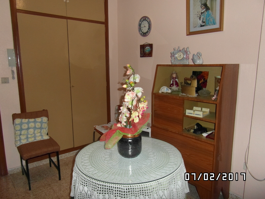 PISO 1 CON ASCENSOR EN ZONA DE COLEGIOS