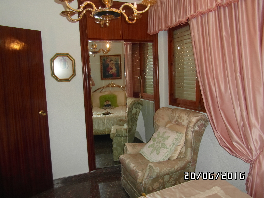 PISO 1º EN EDIFICIO PARQUE