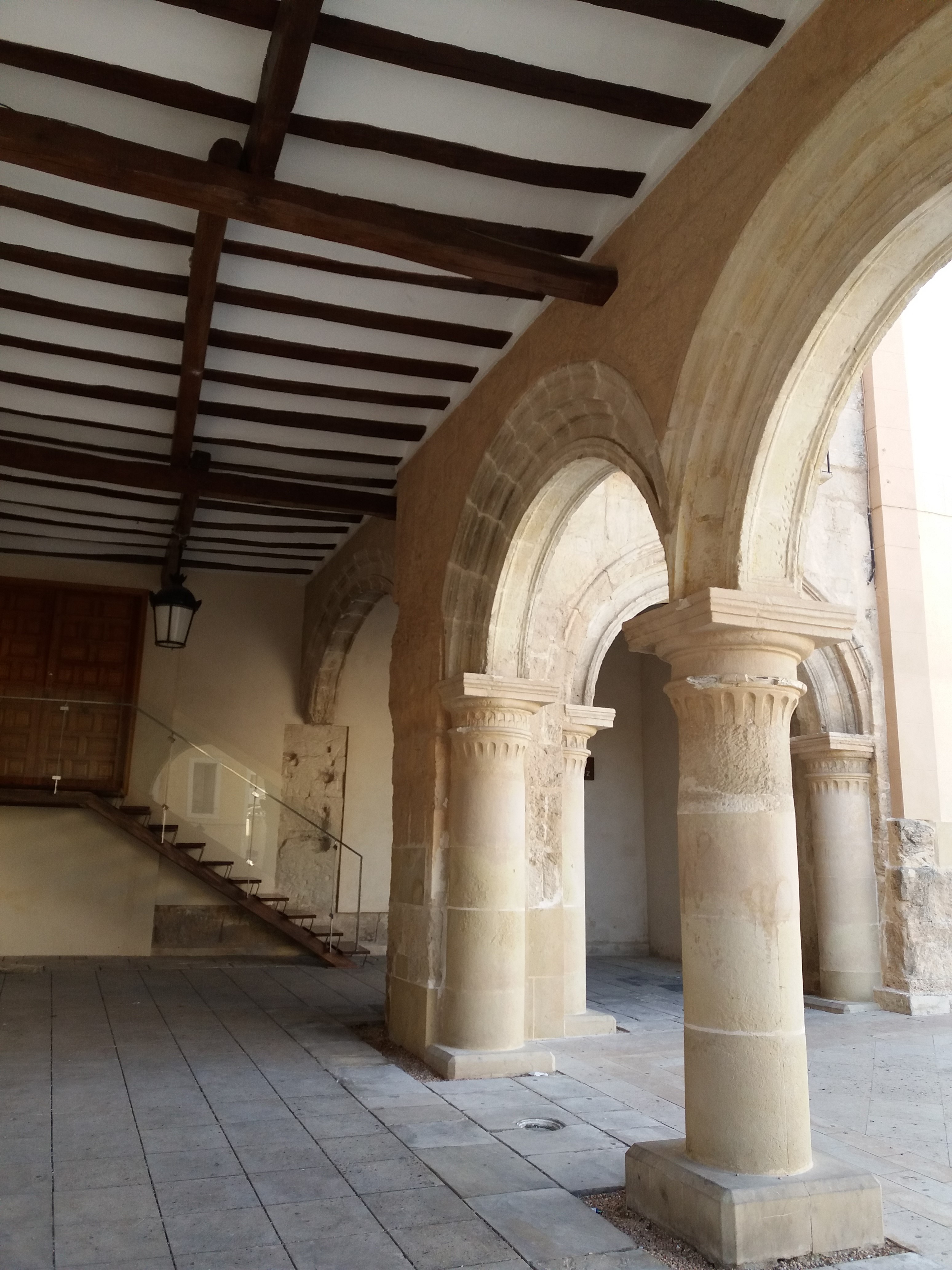 CASA PARA OBRAR EN YECLA