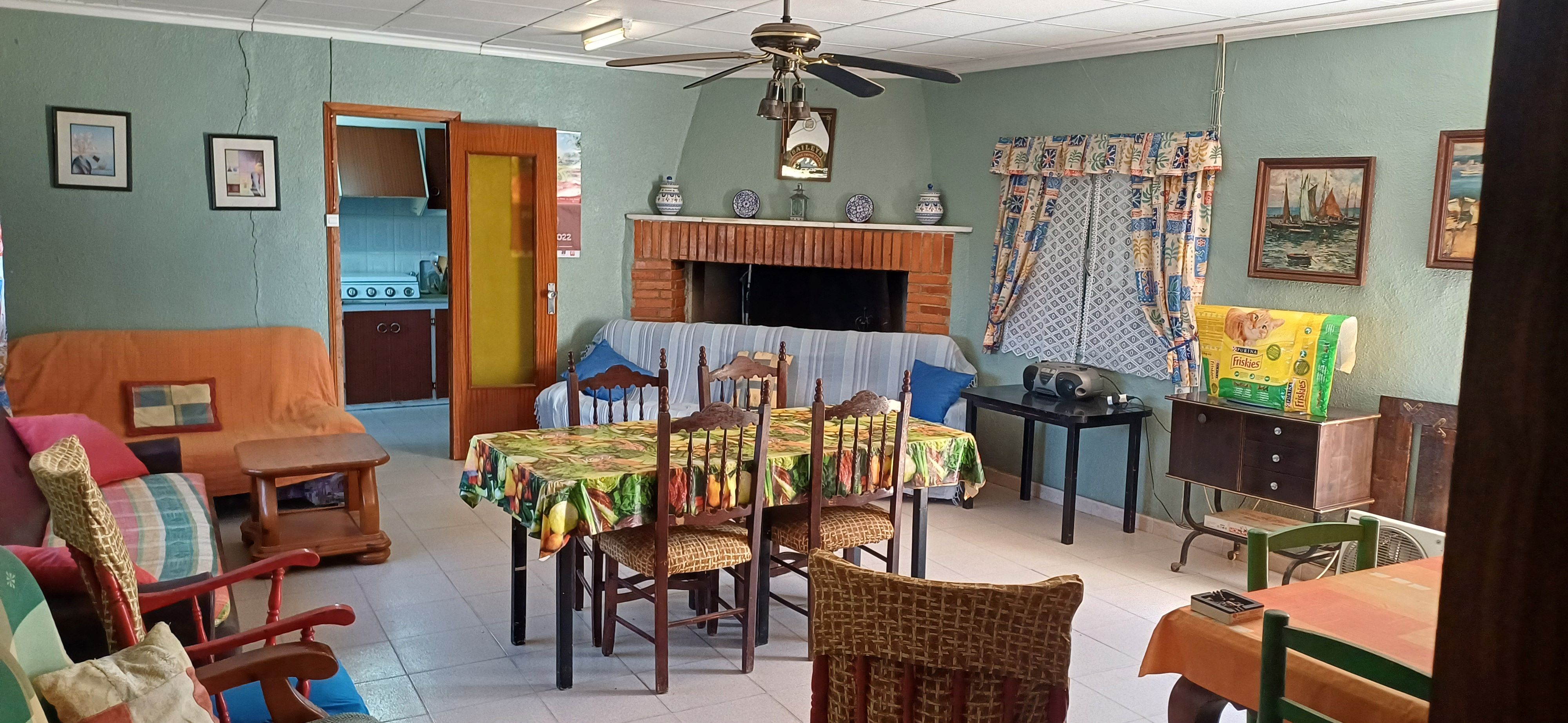 CHALET EN EL TERMINO DE YECLA