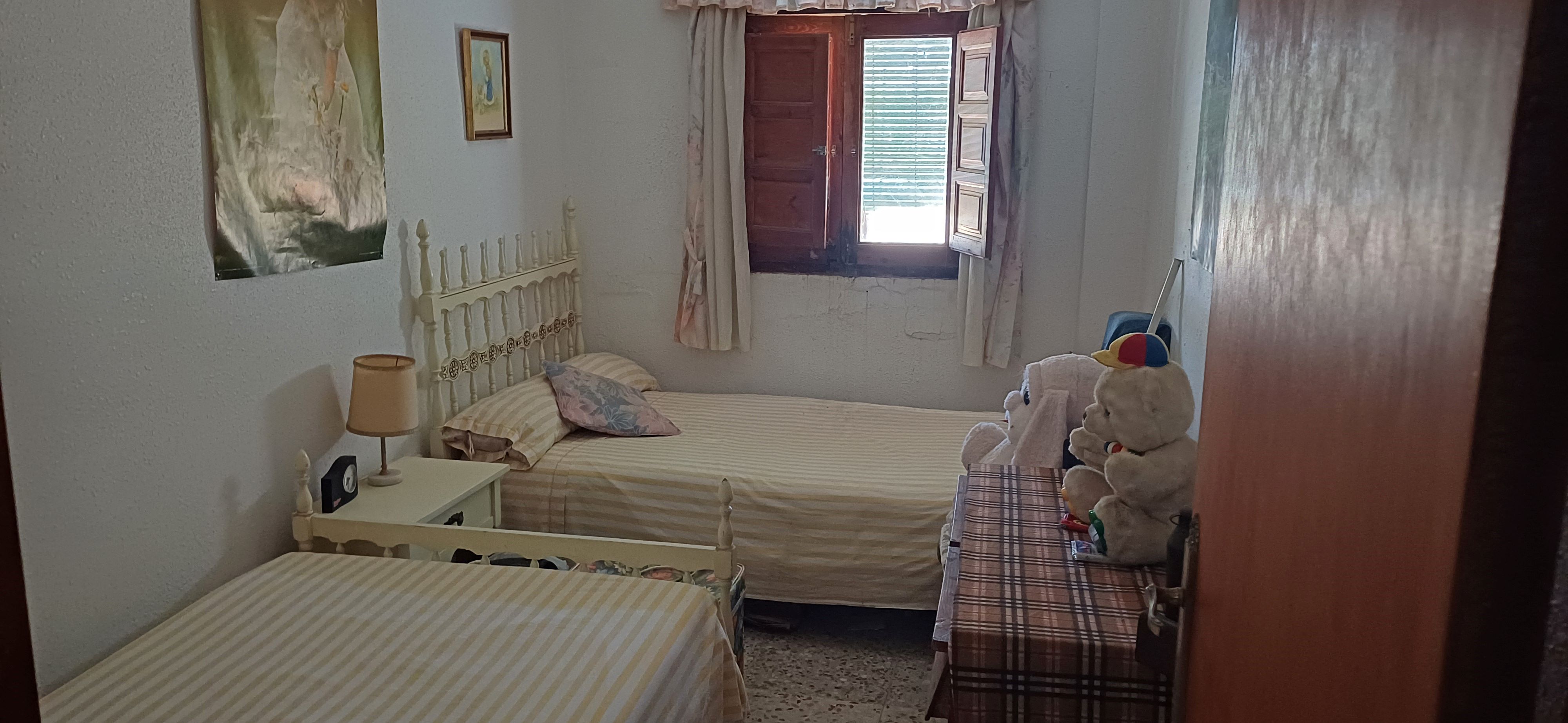 CHALET EN EL TERMINO DE YECLA