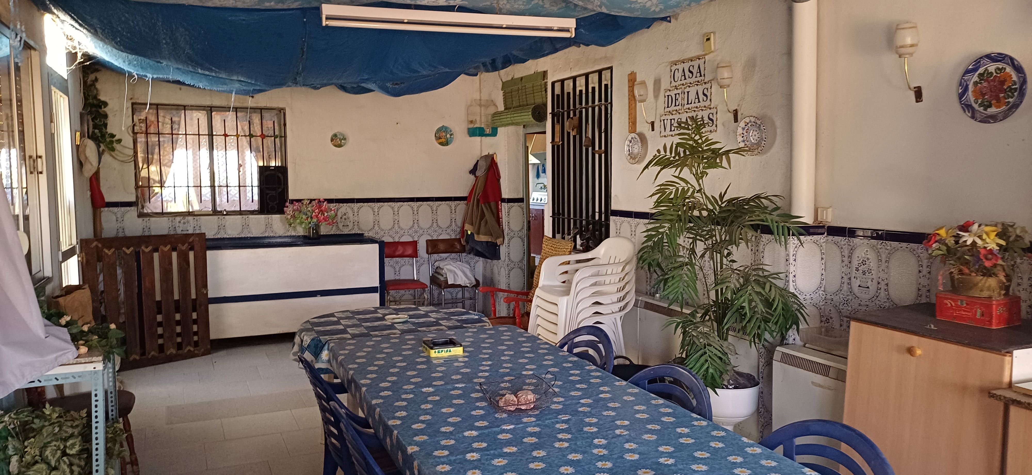 CHALET EN EL TERMINO DE YECLA