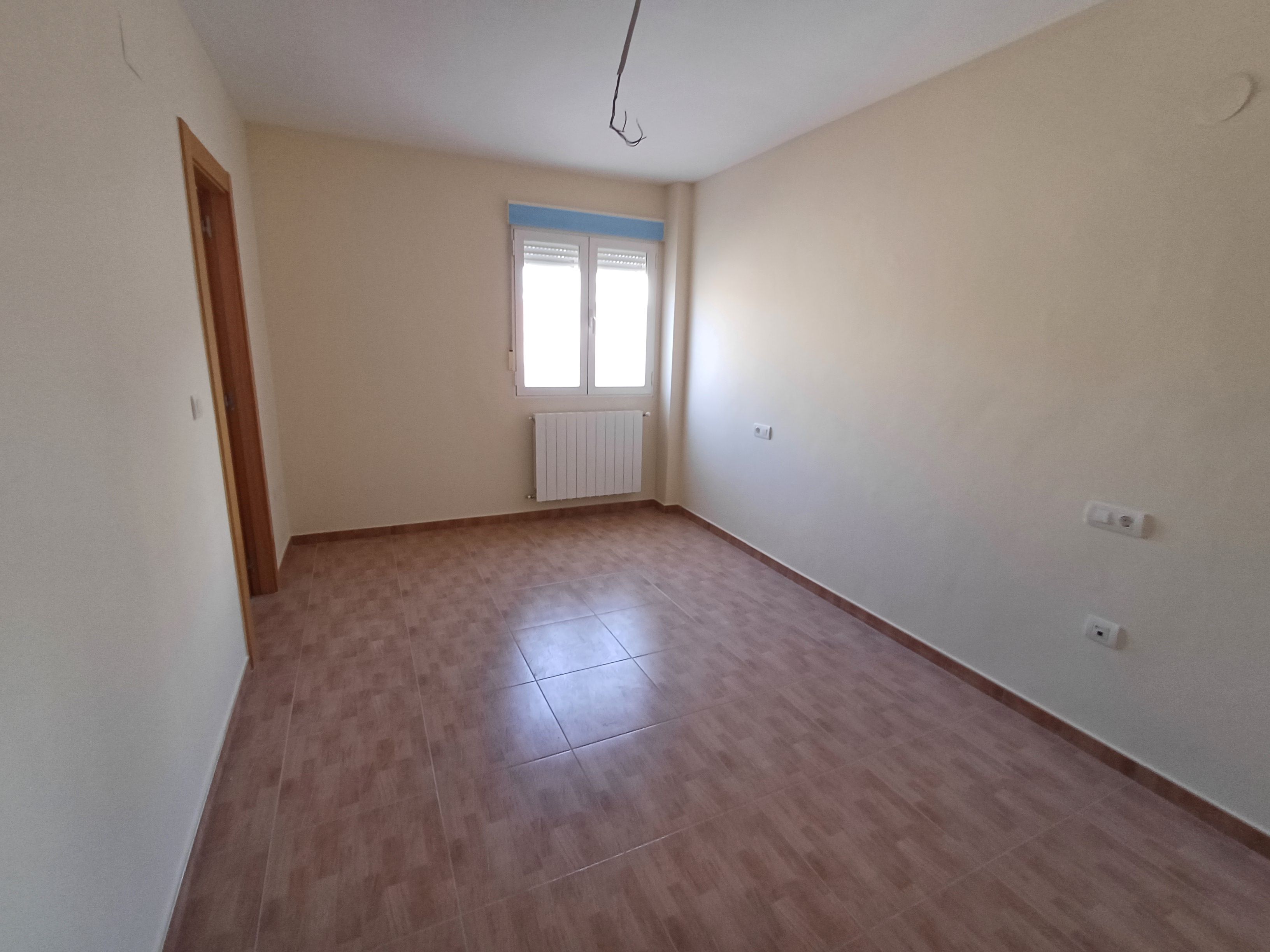 PISOS NUEVOS CENTRICOS Y EN YECLA