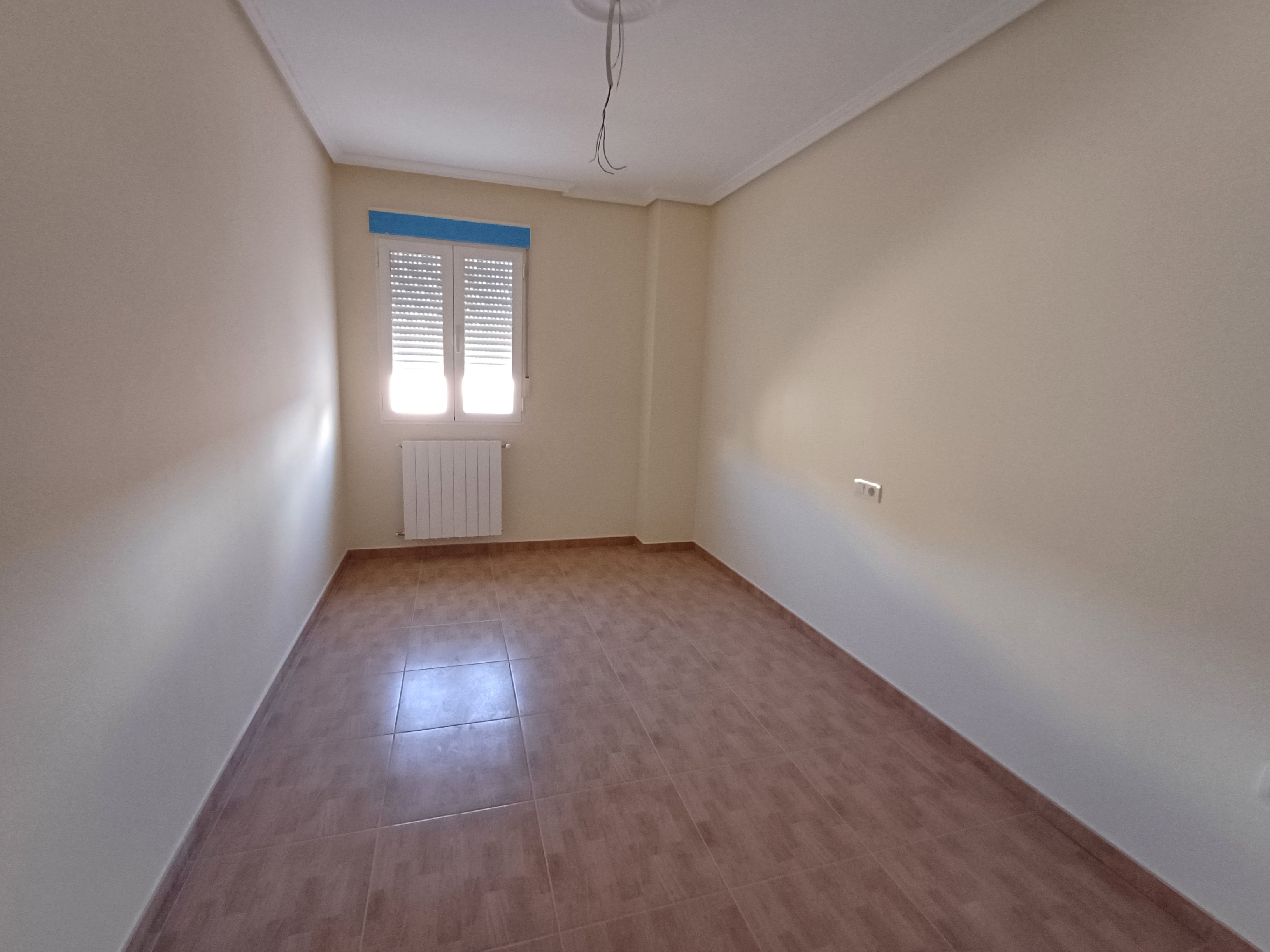 PISOS NUEVOS CENTRICOS Y EN YECLA