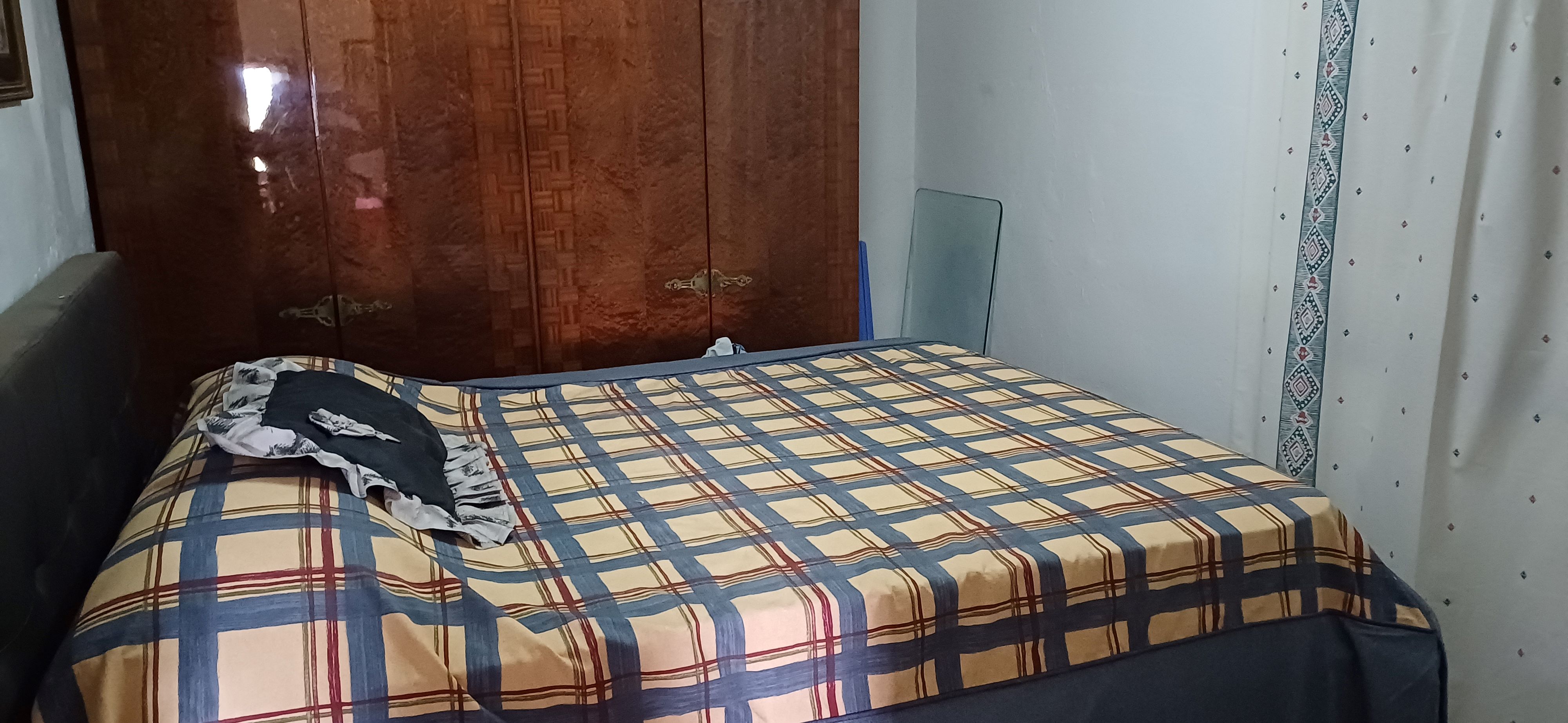 CHALET CON AGUA Y LUZ EN YECLA