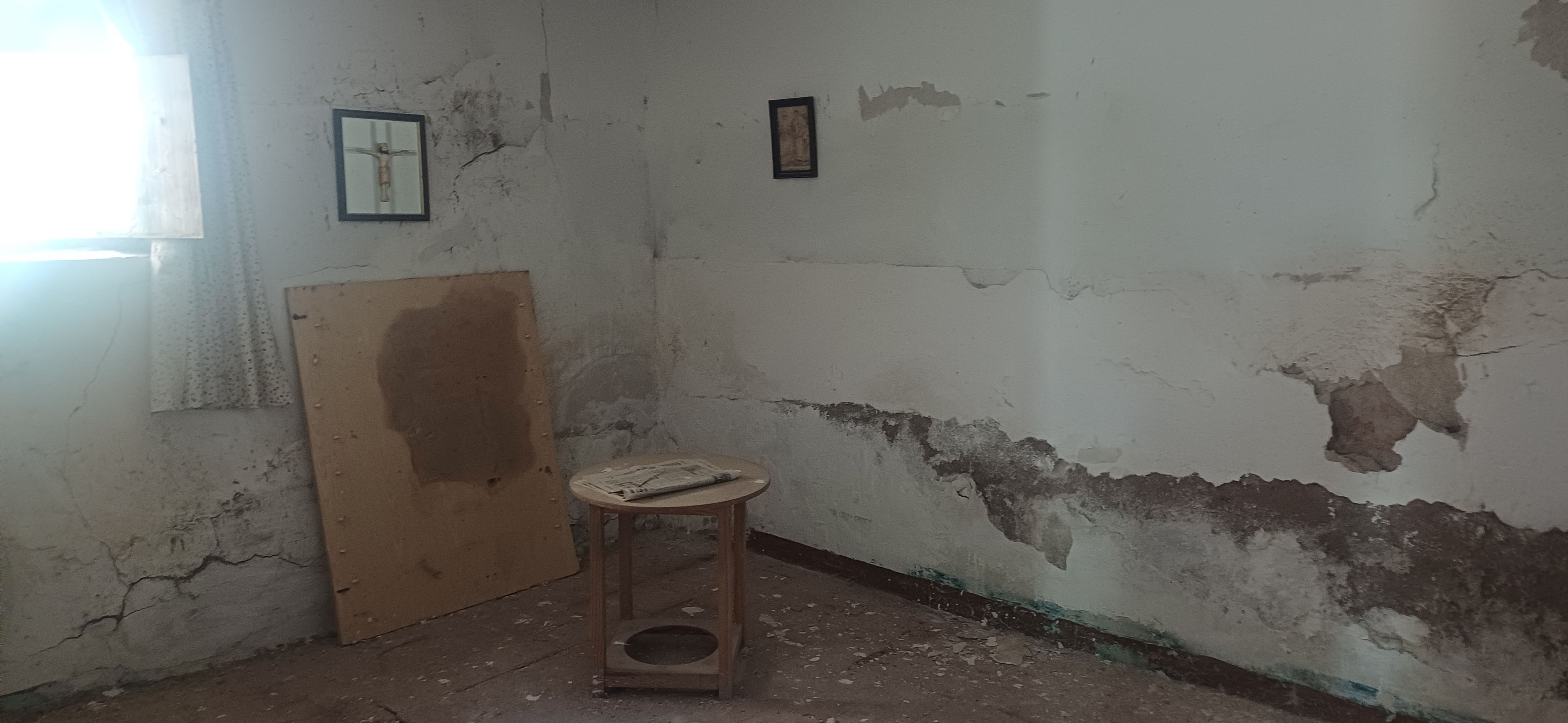 CAMPO CON CASA 157 METROS Y EN EL TERMINO DE YECLA