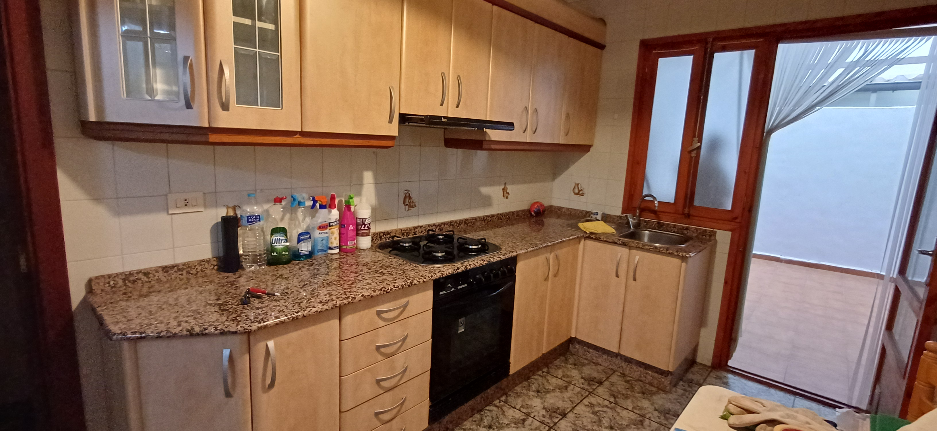 PISO CON ASCENSOR CERCA DEL HOSPITAL Y EN YECLA