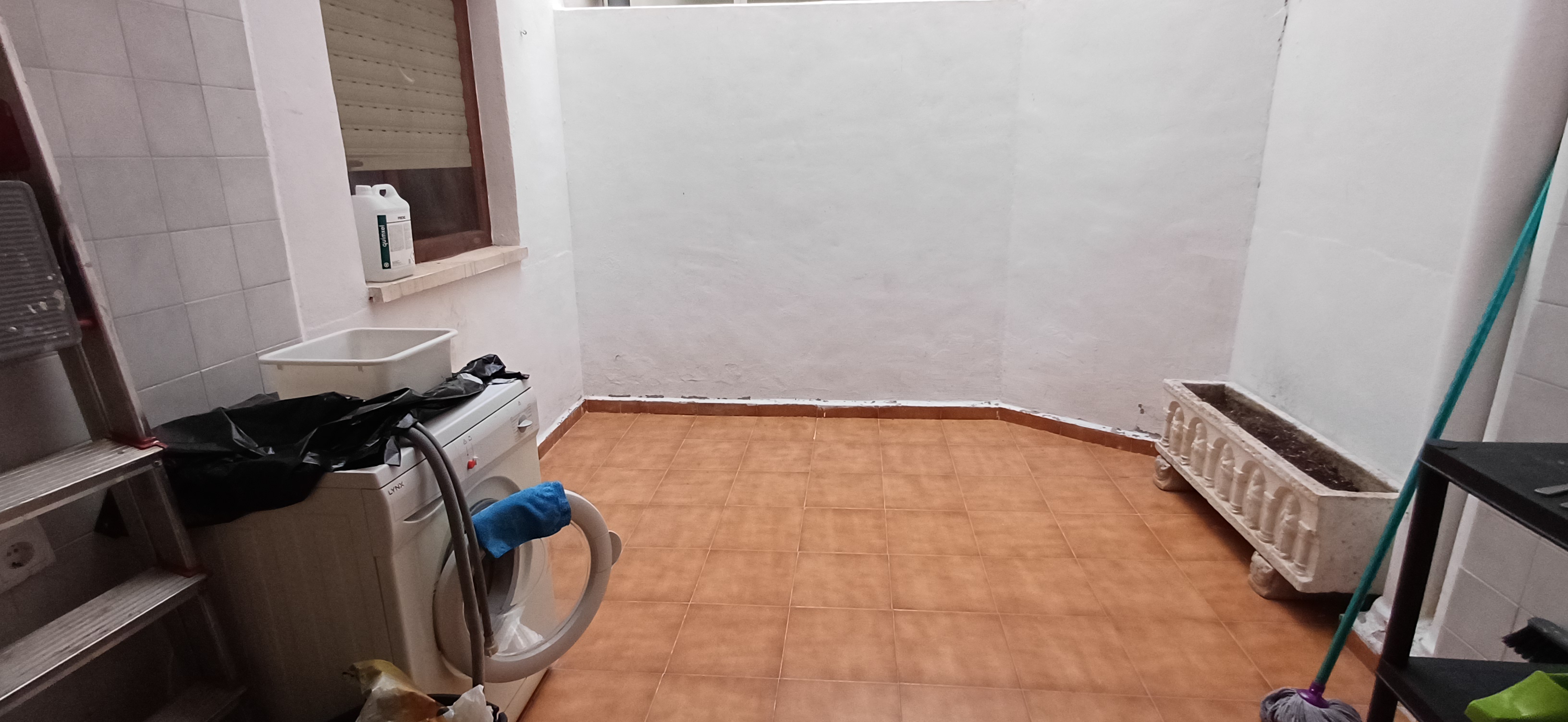 PISO CON ASCENSOR CERCA DEL HOSPITAL Y EN YECLA