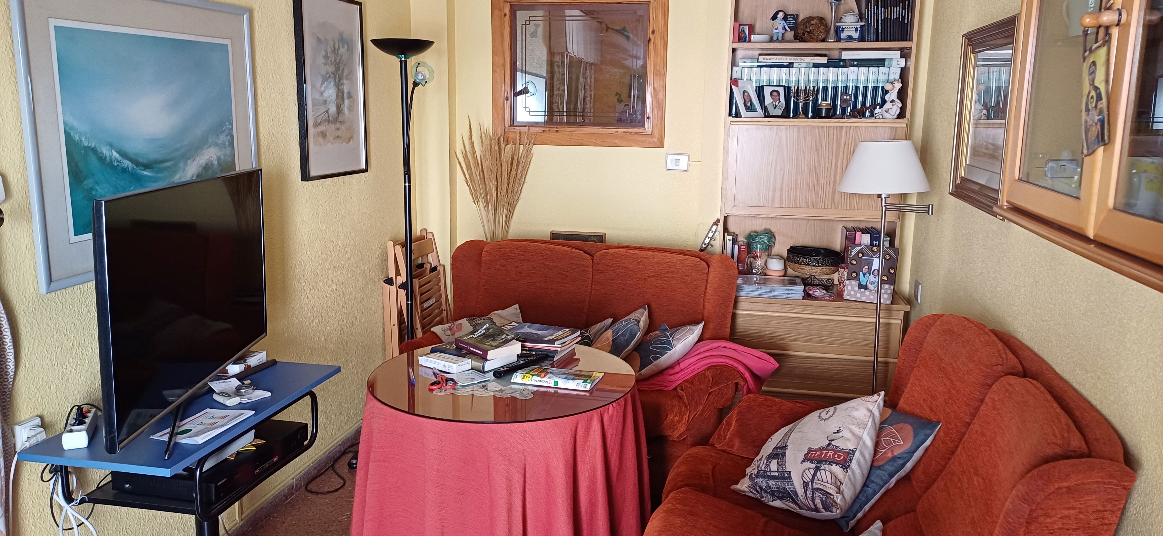 PISO TIPO DUPLEX CON GARAJE CENTRICO Y EN YECLA