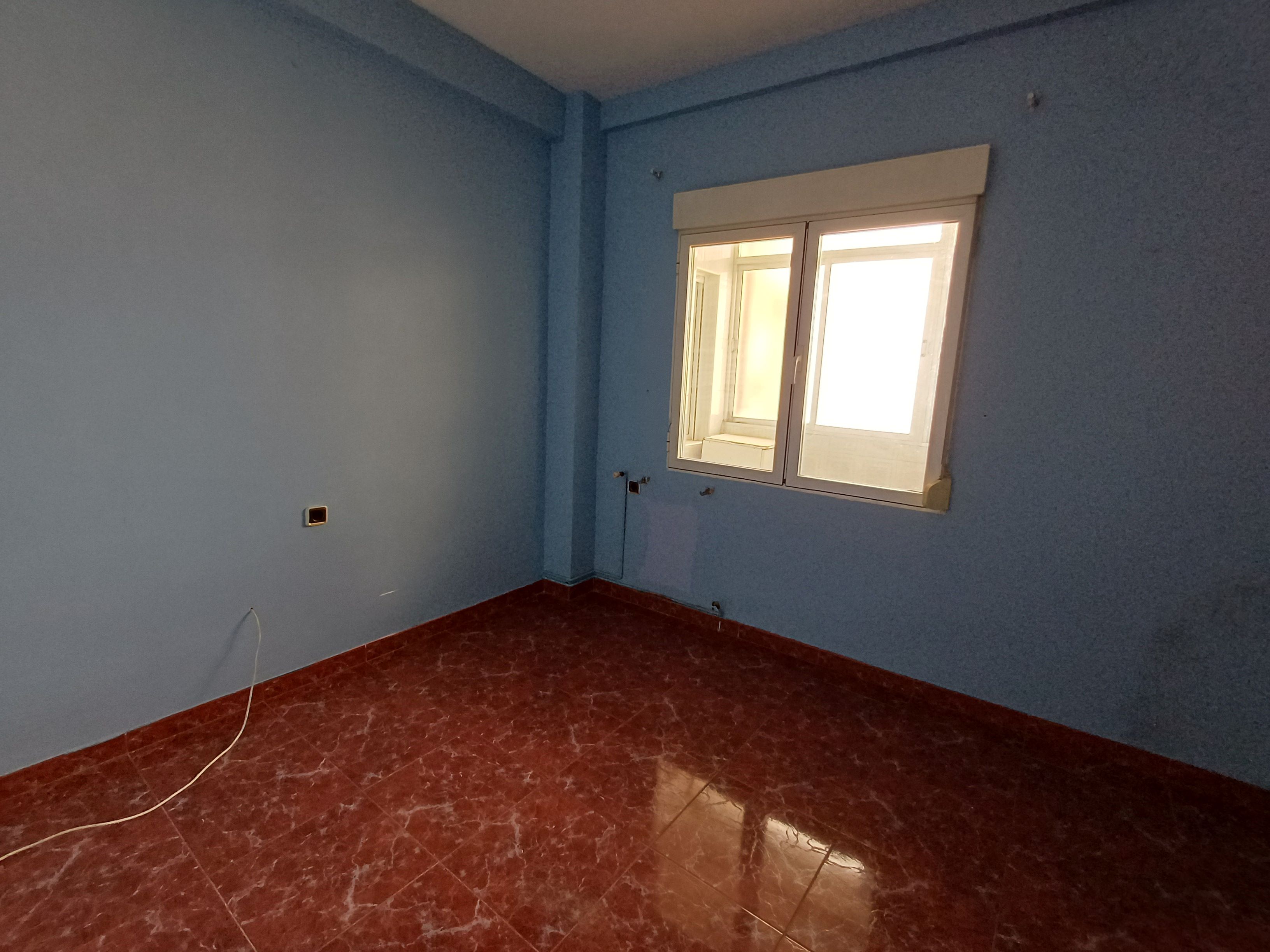 PISO EN CALLE COLON MUY CENTRICO Y EN YECLA