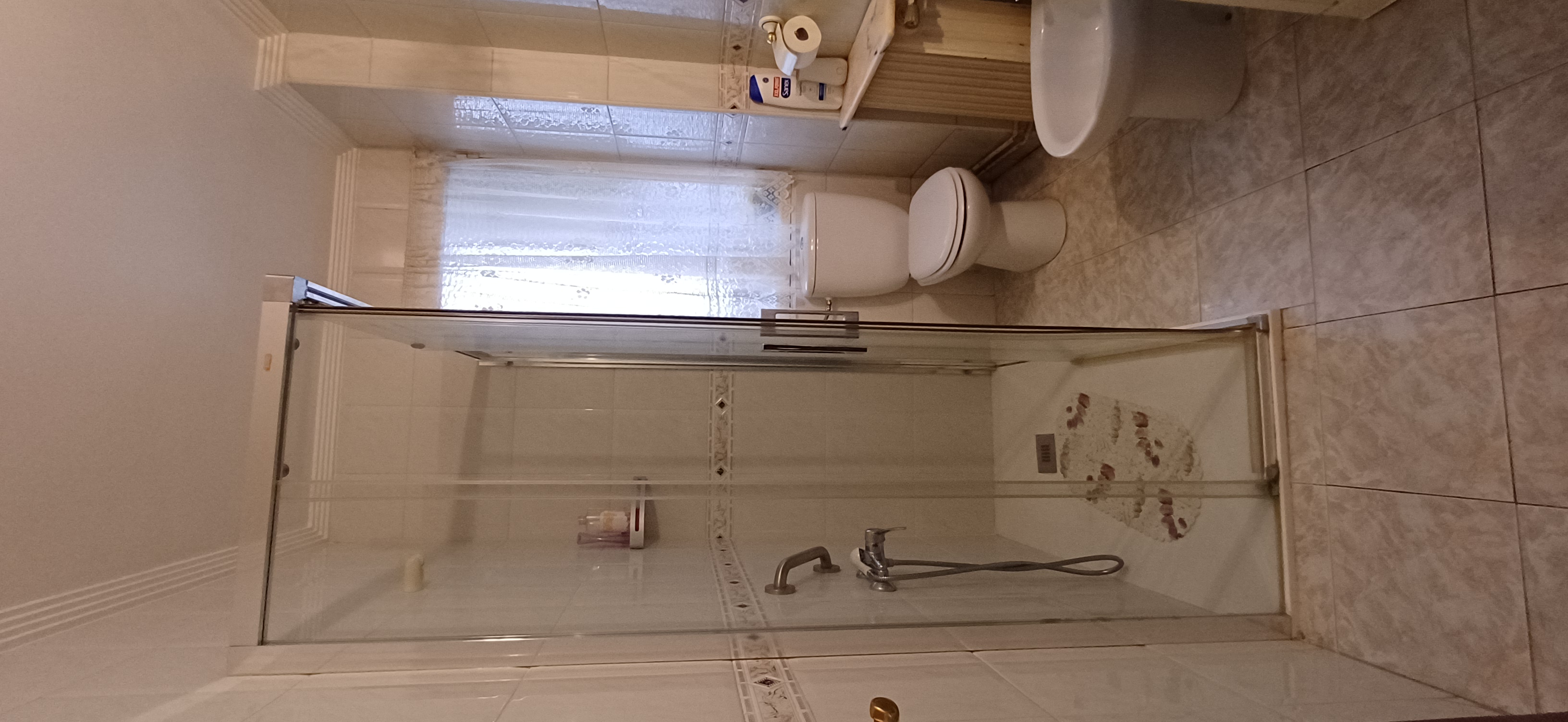 PISO GRANDE CERCA DE PLAZA DE SAN CAYETANO EN YECLA