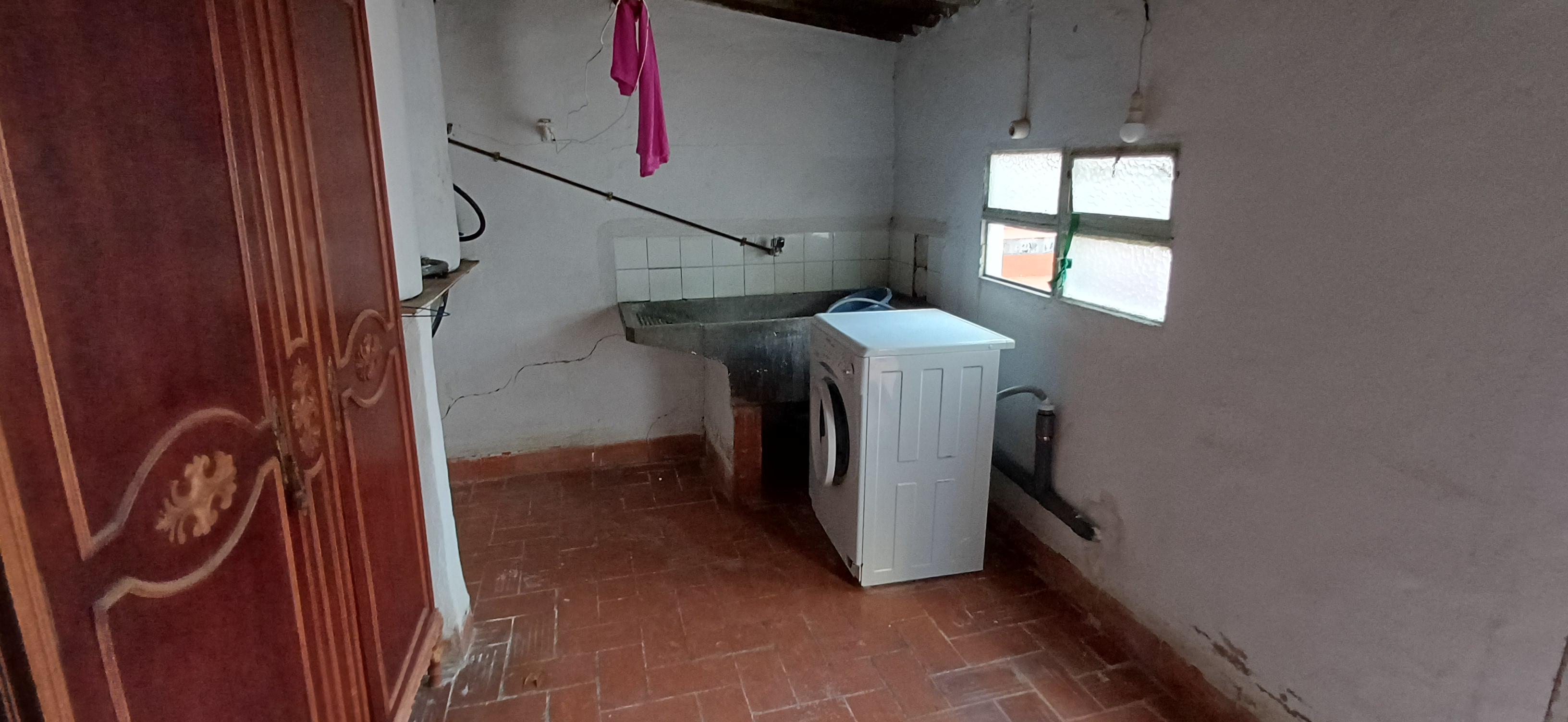 DUPLEX INDEPENDIENTE JUNTO A LA PLAZA DE SAN CAYETANO Y EN YECLA