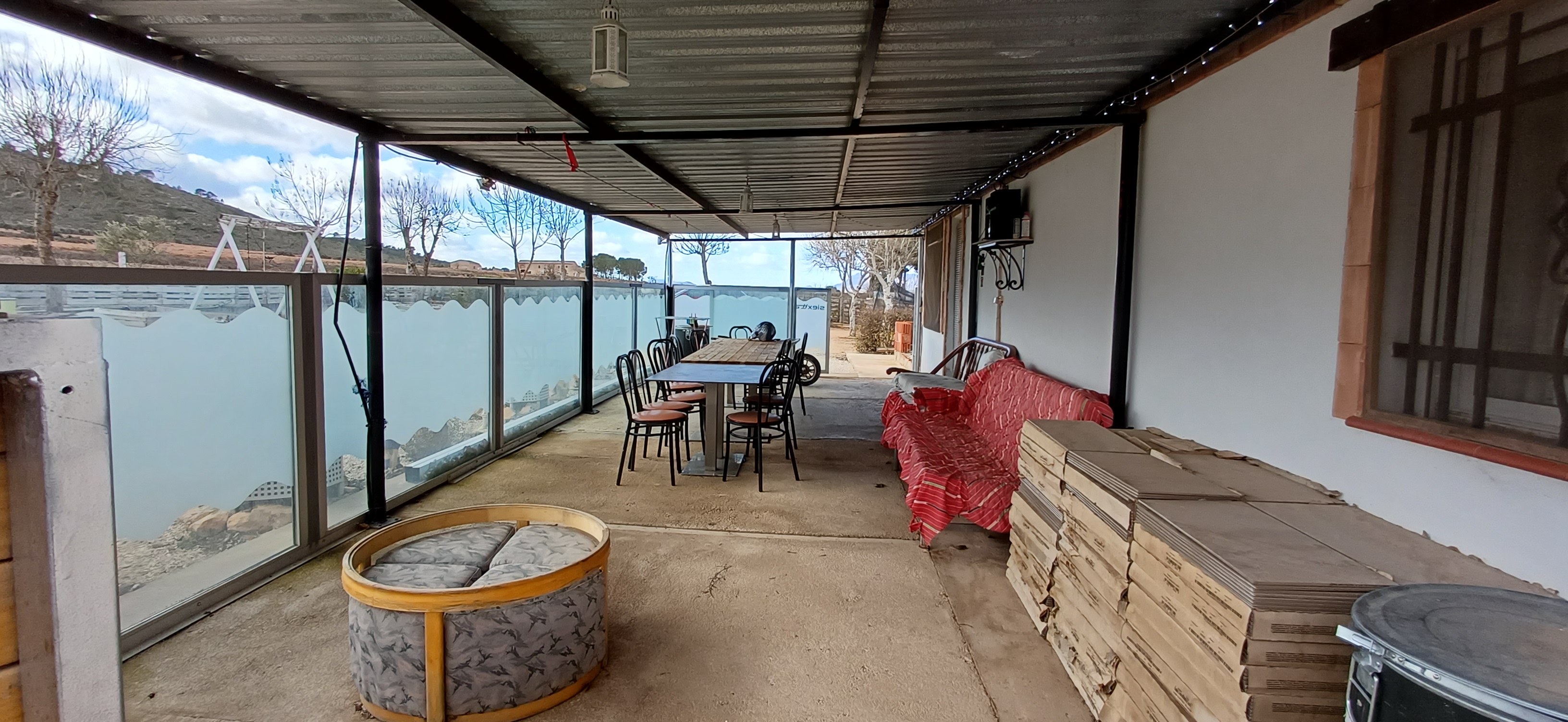 CHALET PARA VIVIR TODO EL AÑO Y EN YECLA