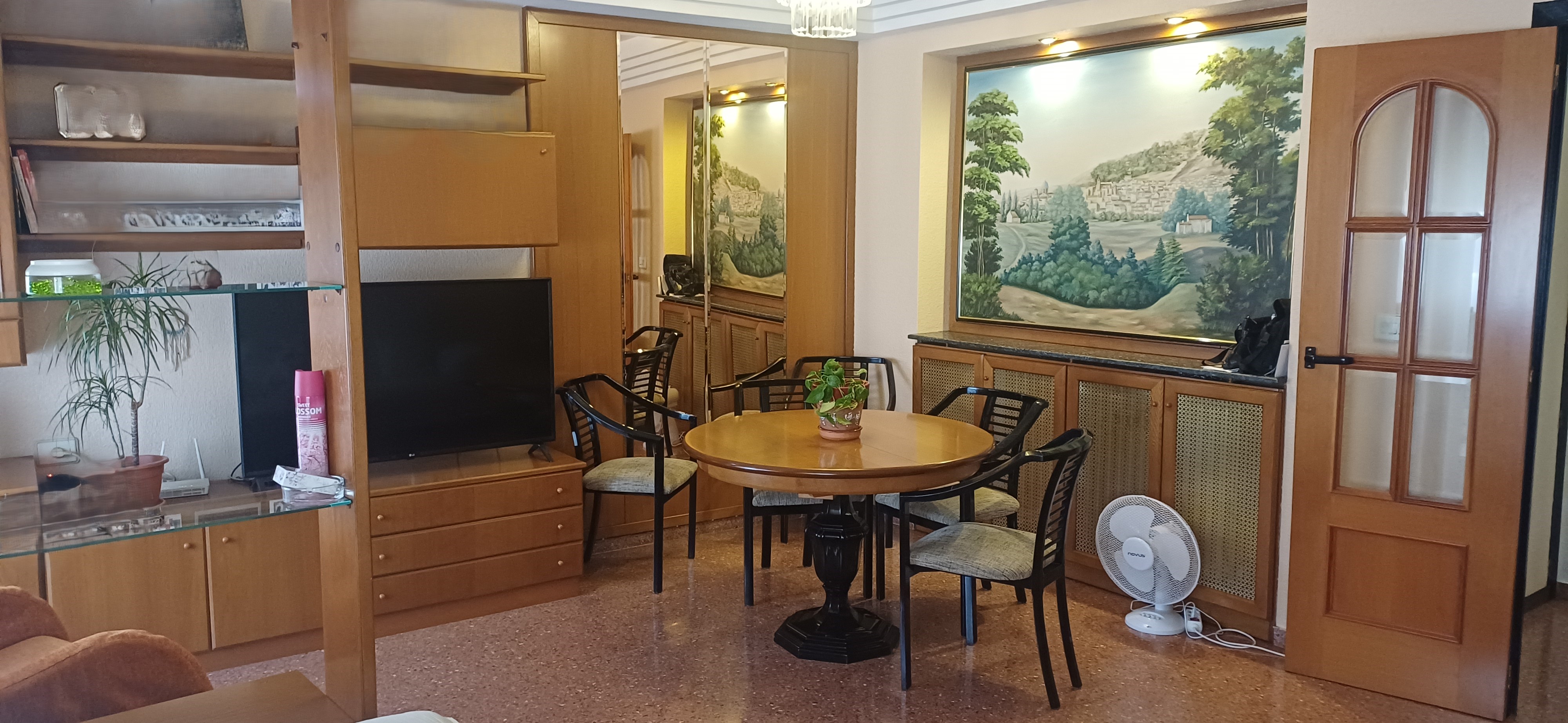 PISO CON REFORMAS CENTRICO Y EN YECLA