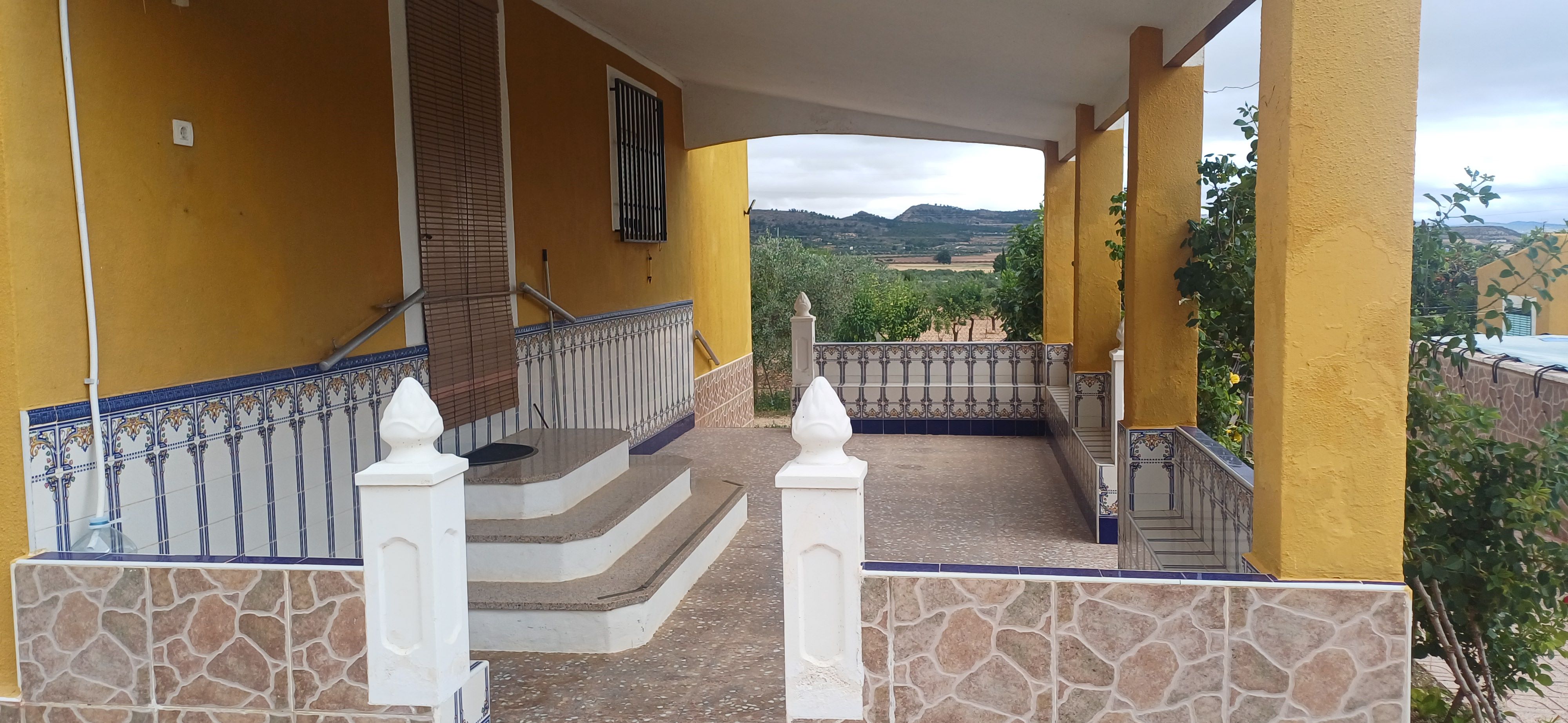 CHALET AMUEBLADO CERCA PARA VIVIR Y DE YECLA 