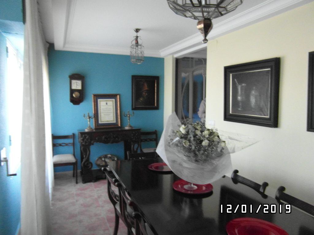 PISO GRANDE CON ASCENSOR EN EL PARQUE DE LAS PALOMAS EN EL CENTRO DE YECLA.