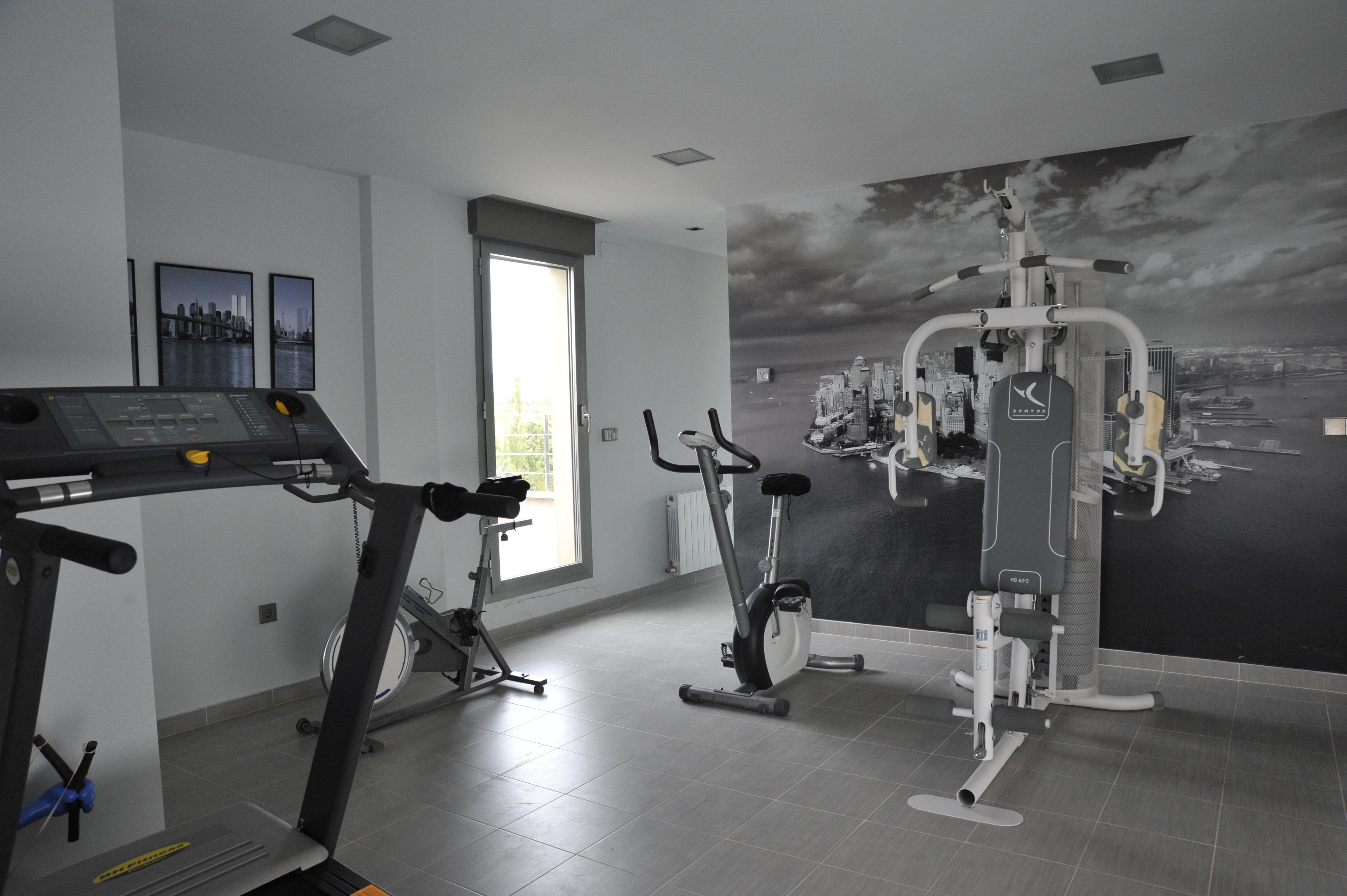 CHALET PARA VIVIR TODO EL AÑO Y EN YECLA