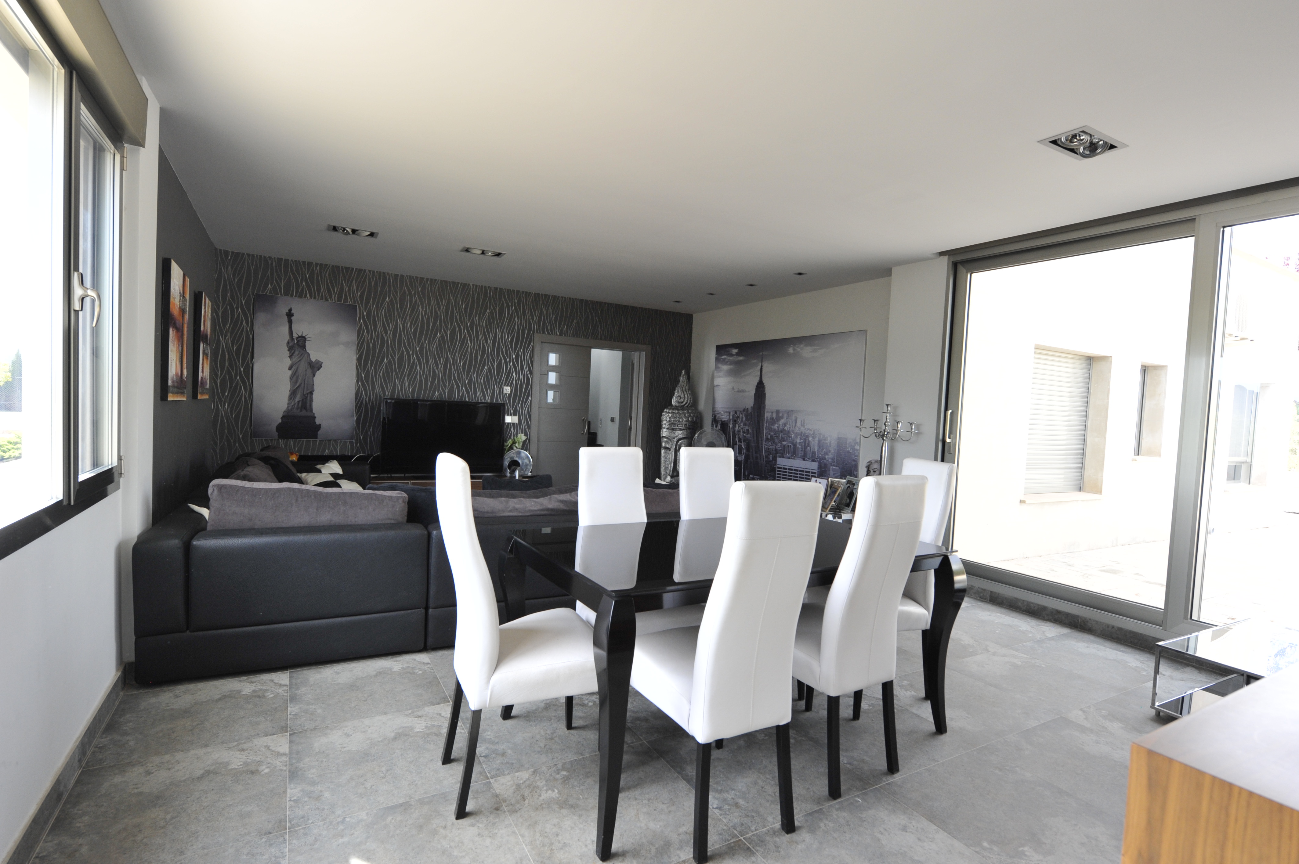 CHALET PARA VIVIR TODO EL AÑO Y EN YECLA