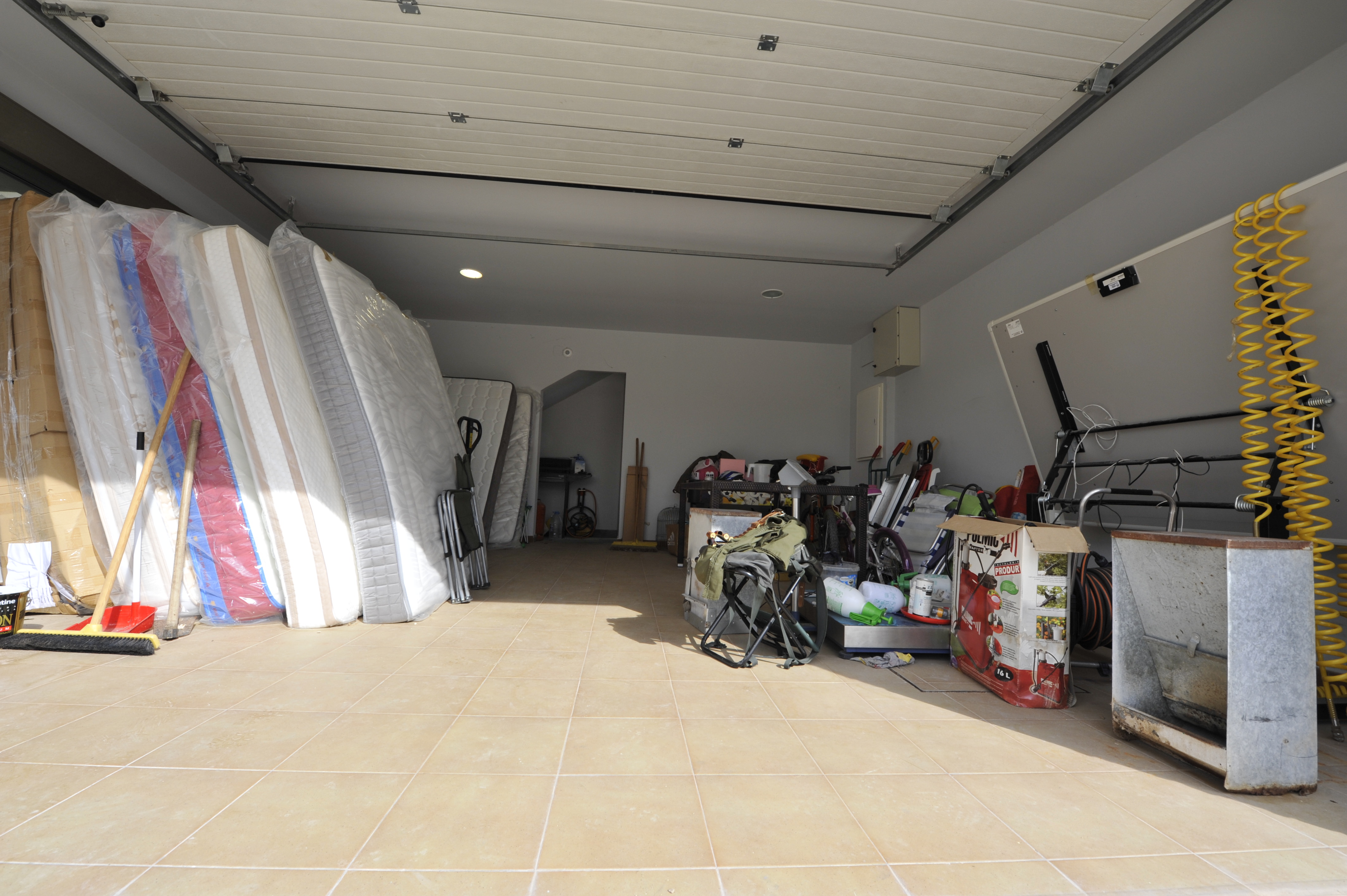 CHALET PARA VIVIR TODO EL AÑO Y EN YECLA