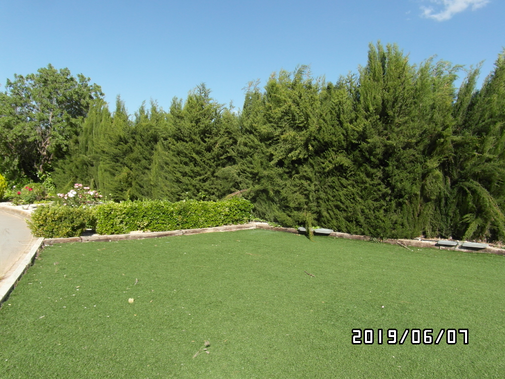 CHALET A SOLO 1 KM DE YECLA