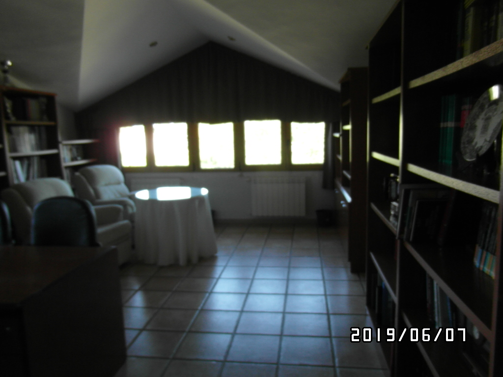 CHALET A SOLO 1 KM DE YECLA