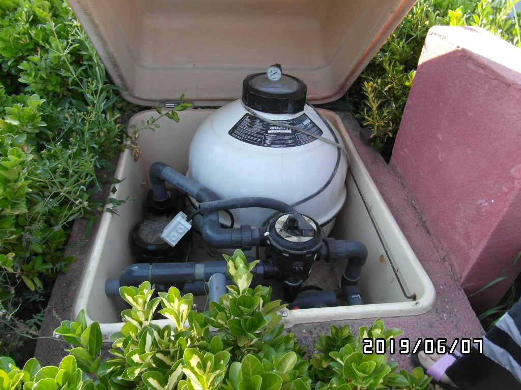 CHALET A SOLO 1 KM DE YECLA