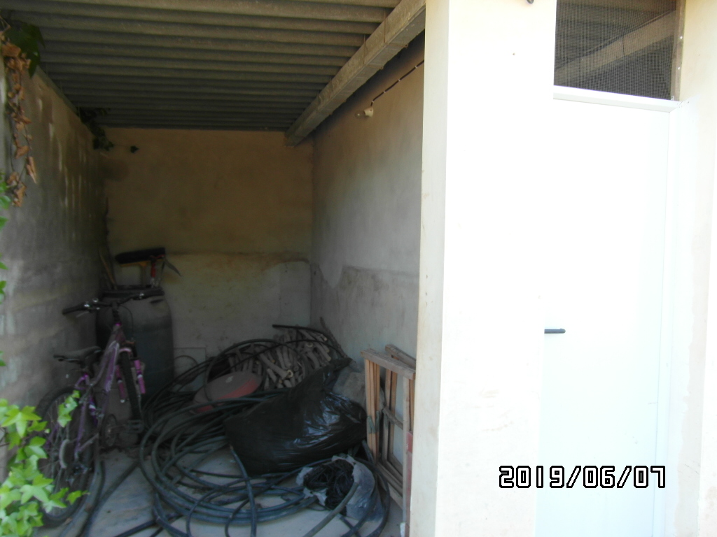 CHALET A SOLO 1 KM DE YECLA