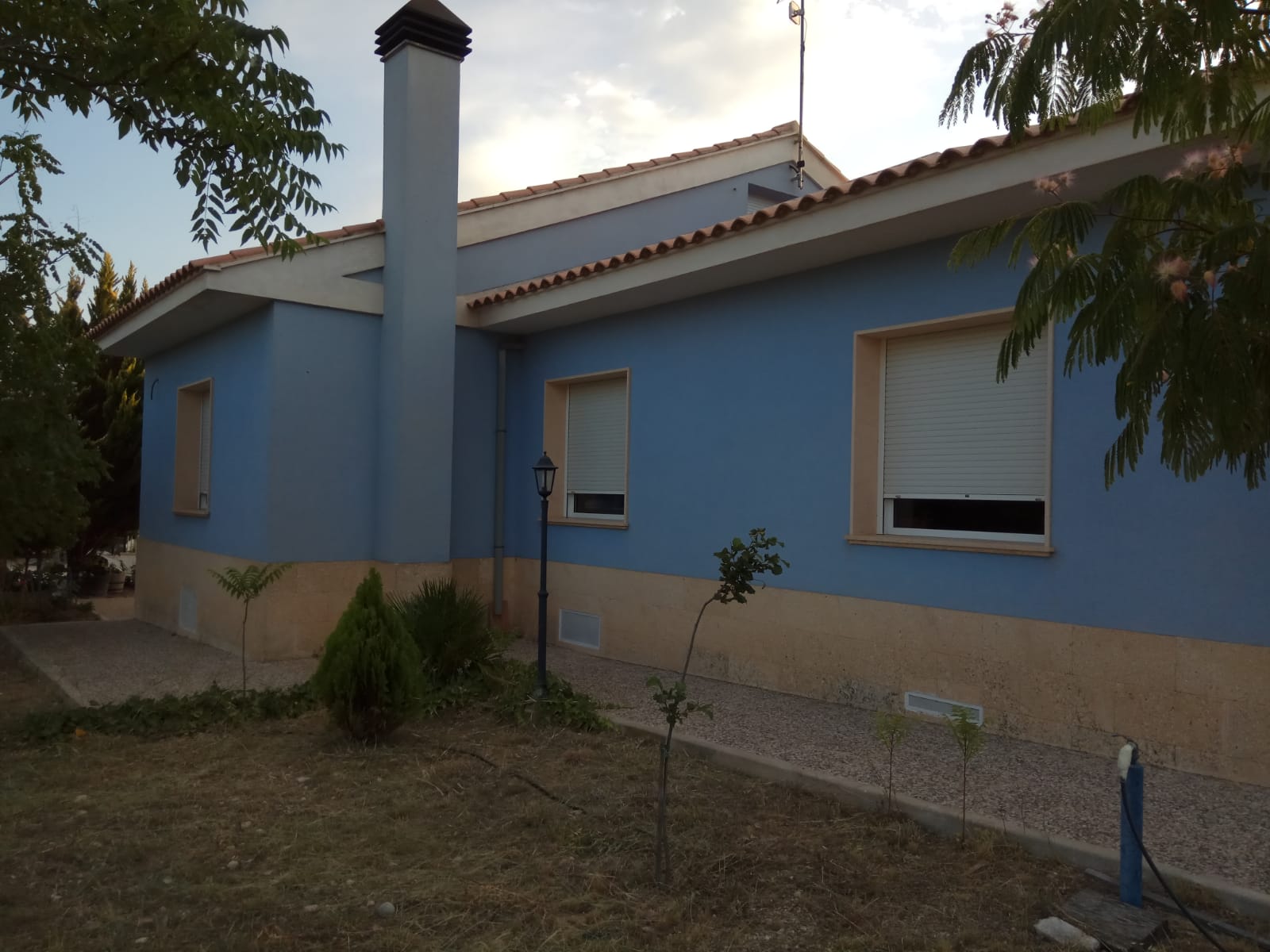 CHALET CERCA PARA VIVIR TODO EL AÑO EN YECLA