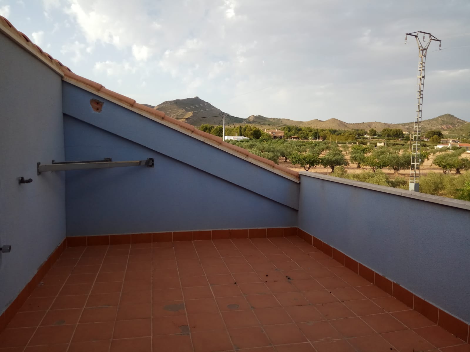 CHALET CERCA PARA VIVIR TODO EL AÑO EN YECLA