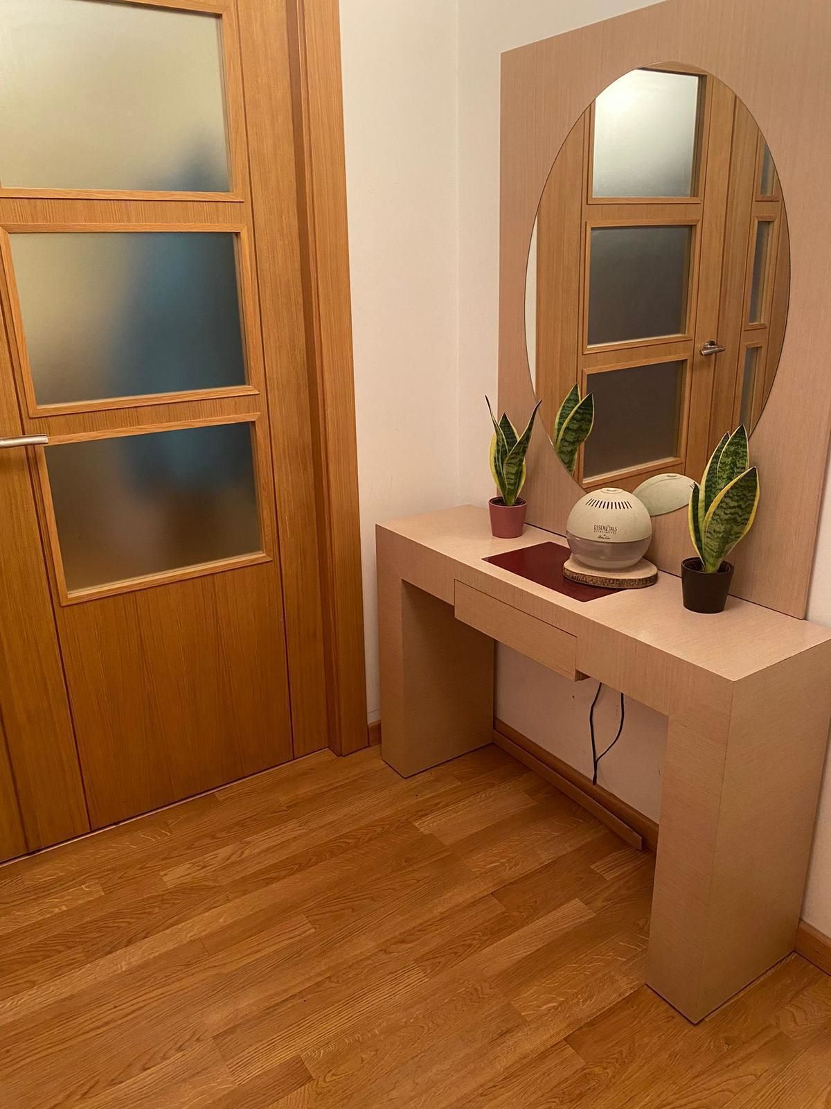 PISO SEMI NUEVO CON ASCENSOR Y PLAZA DE GARAJE EN YECLA