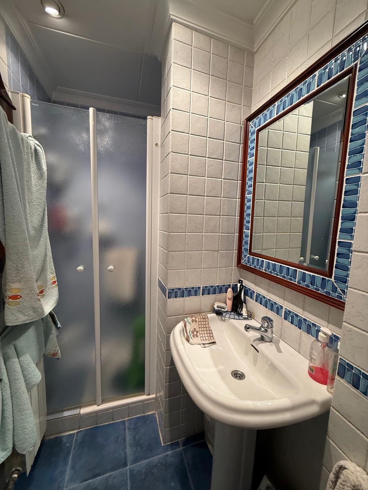 PISO ATICO CON ASCENSOR CERCA DE PLAZA DE SAN CAYETANO Y EN YECLA