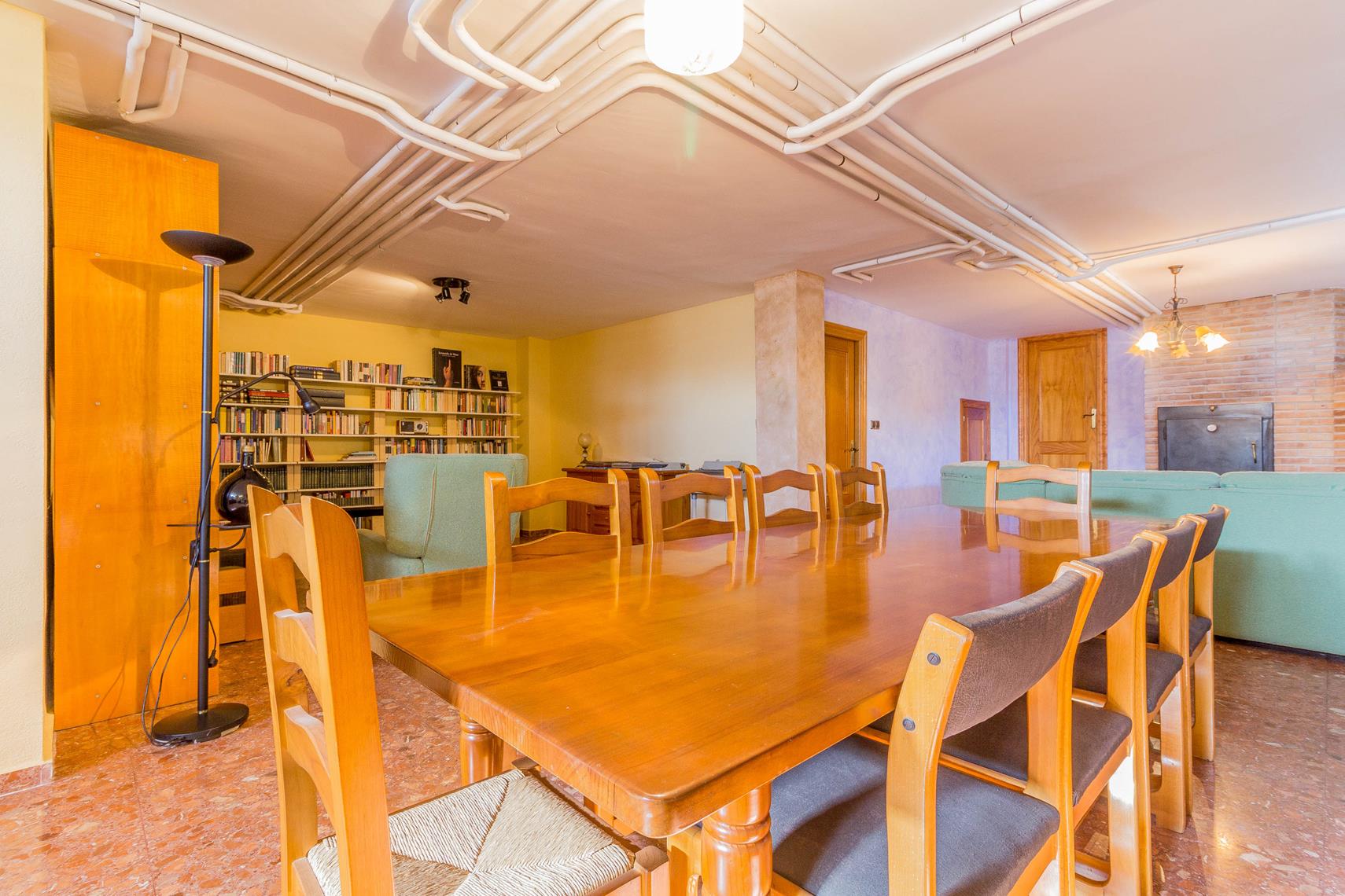 CHALET A 2 KM DE YECLA