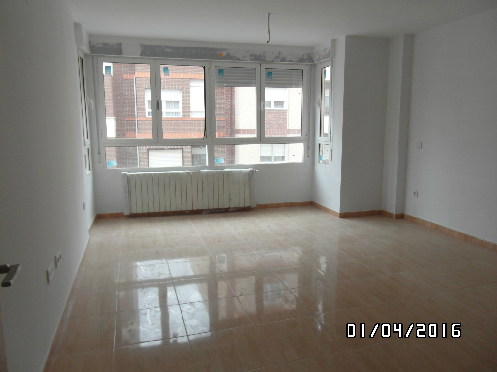 PISOS NUEVOS CON GARAJE EN CALLE ESTEBAN DIAZ Y EN YECLA