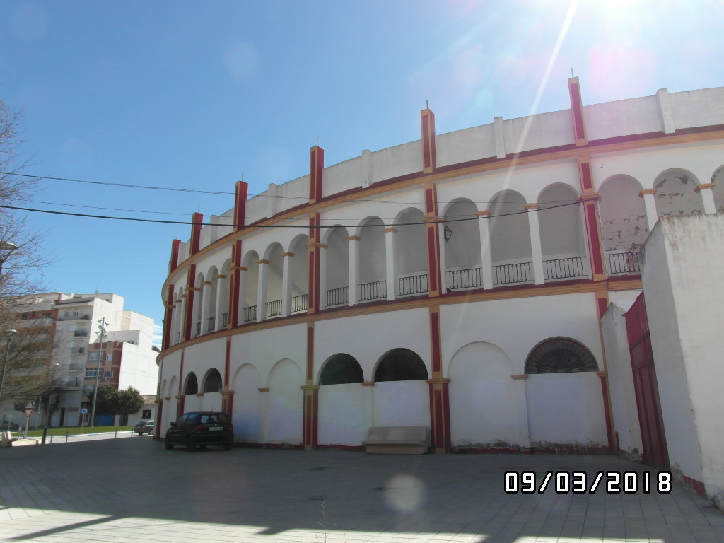TERRENO PARA NAVE FACHADA A AVENIDA DE LA PAZ EN YECLA NZ