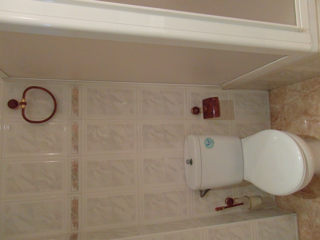 PISO PRIMERO TODO REFORMADO CON COCHERA INDEPENDIENTE EN YECLA