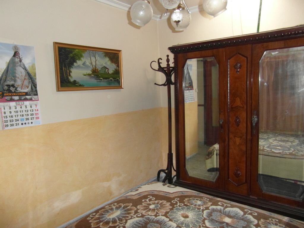 CHALET URBANO EN ZONA MUY TRANQUILA DE YECLA