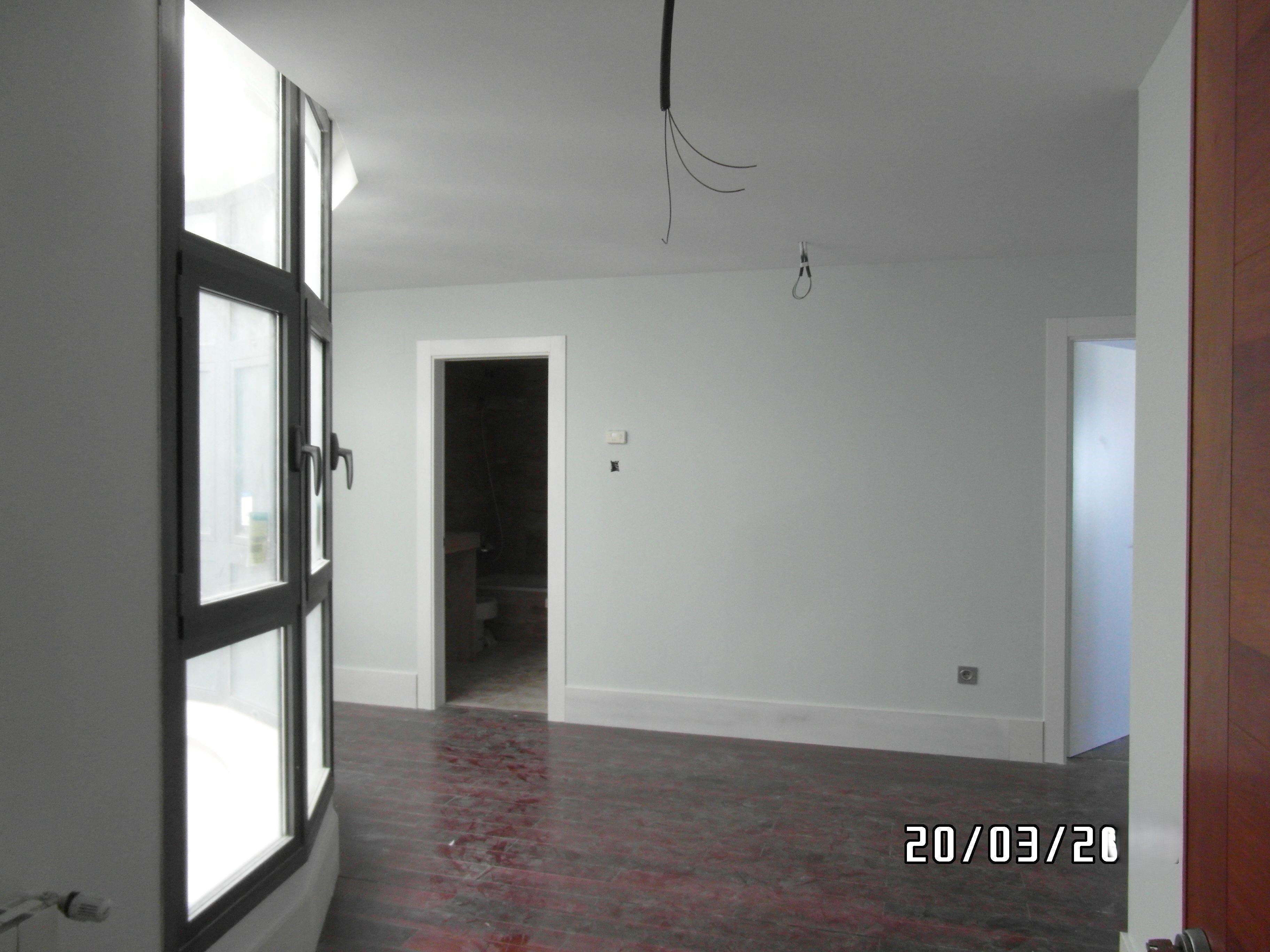 PISO NUEVO A ESTRENAR Y CERCA DE LA NOTARIA DE YECLA