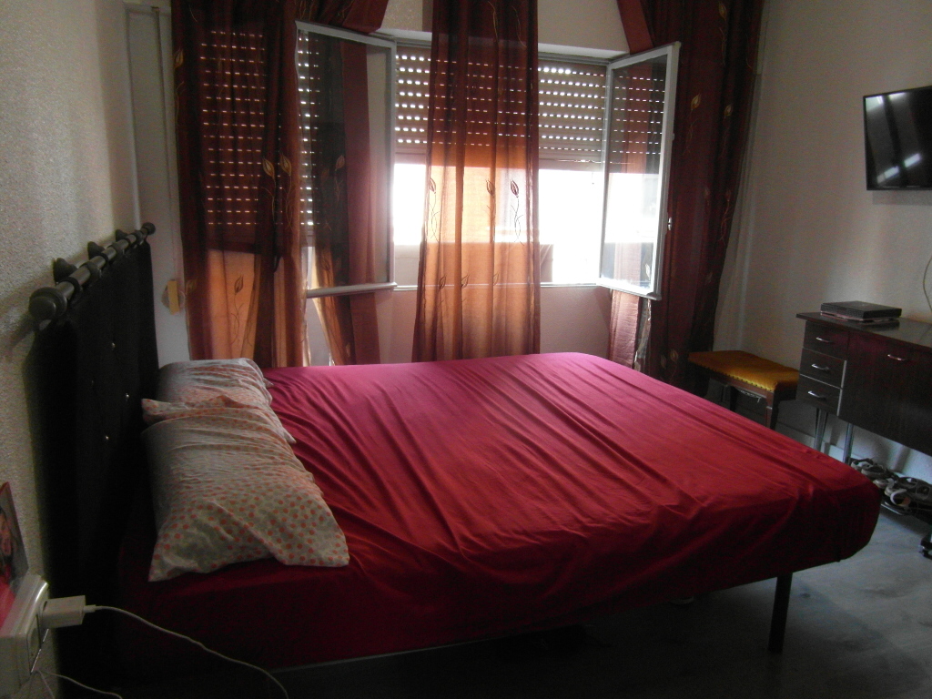 PISO CON REFORMAS BALCON GRANDE Y EN YECLA