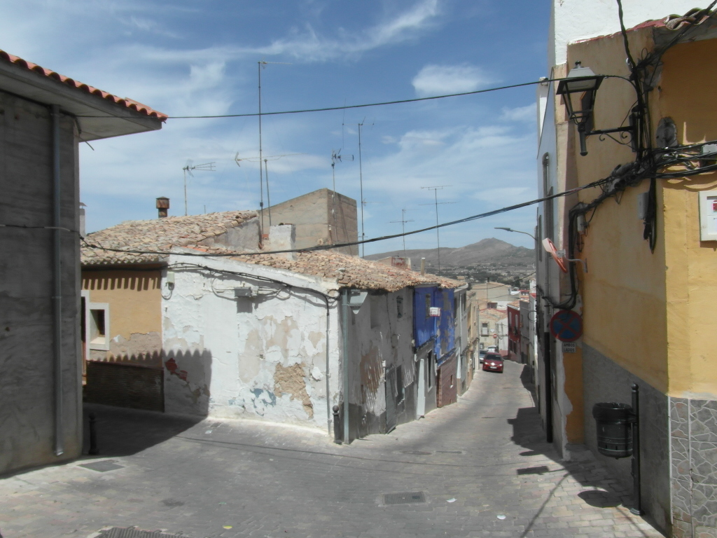 CASA INDEPENDIENTE CERCA DE LA IGLESIA VIEJA EN YECLA