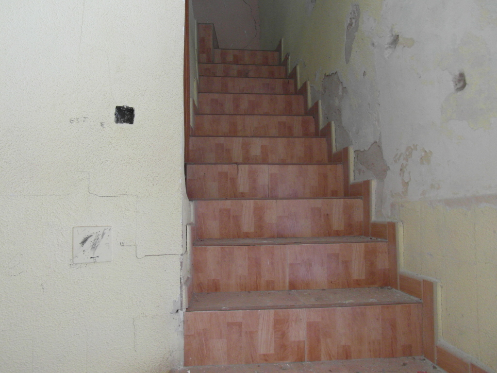 CASA INDEPENDIENTE CERCA DE LA IGLESIA VIEJA EN YECLA