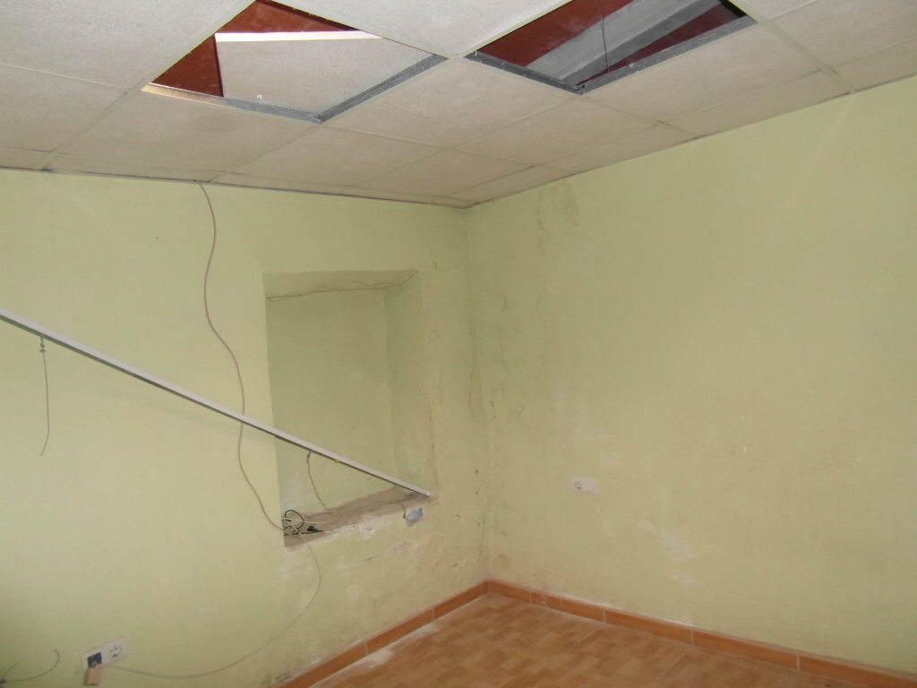 CASA INDEPENDIENTE CERCA DE LA IGLESIA VIEJA EN YECLA