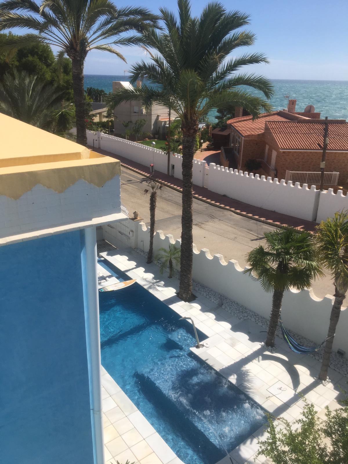 DUPLEX JUNTO AL MAR EN CAMPELLO ALICANTE