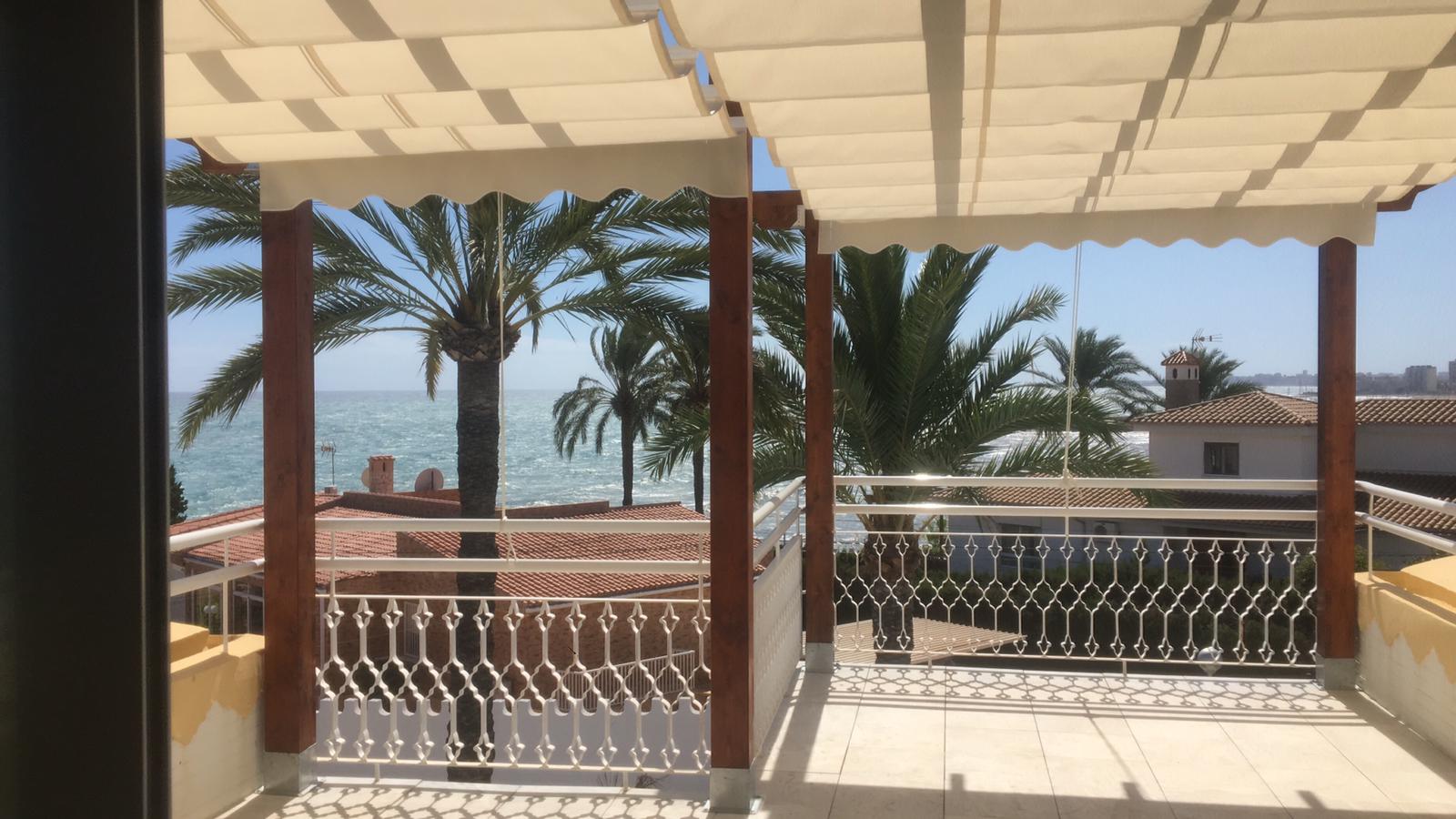 DUPLEX JUNTO AL MAR EN CAMPELLO ALICANTE