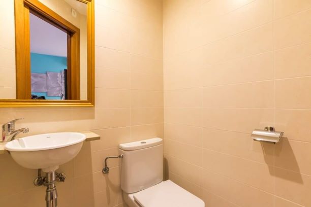 CASA TRIPLEX EN URBANIZACIÓN Y EN MENORCA