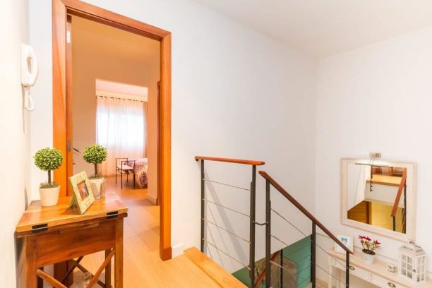 CASA TRIPLEX EN URBANIZACIÓN Y EN MENORCA